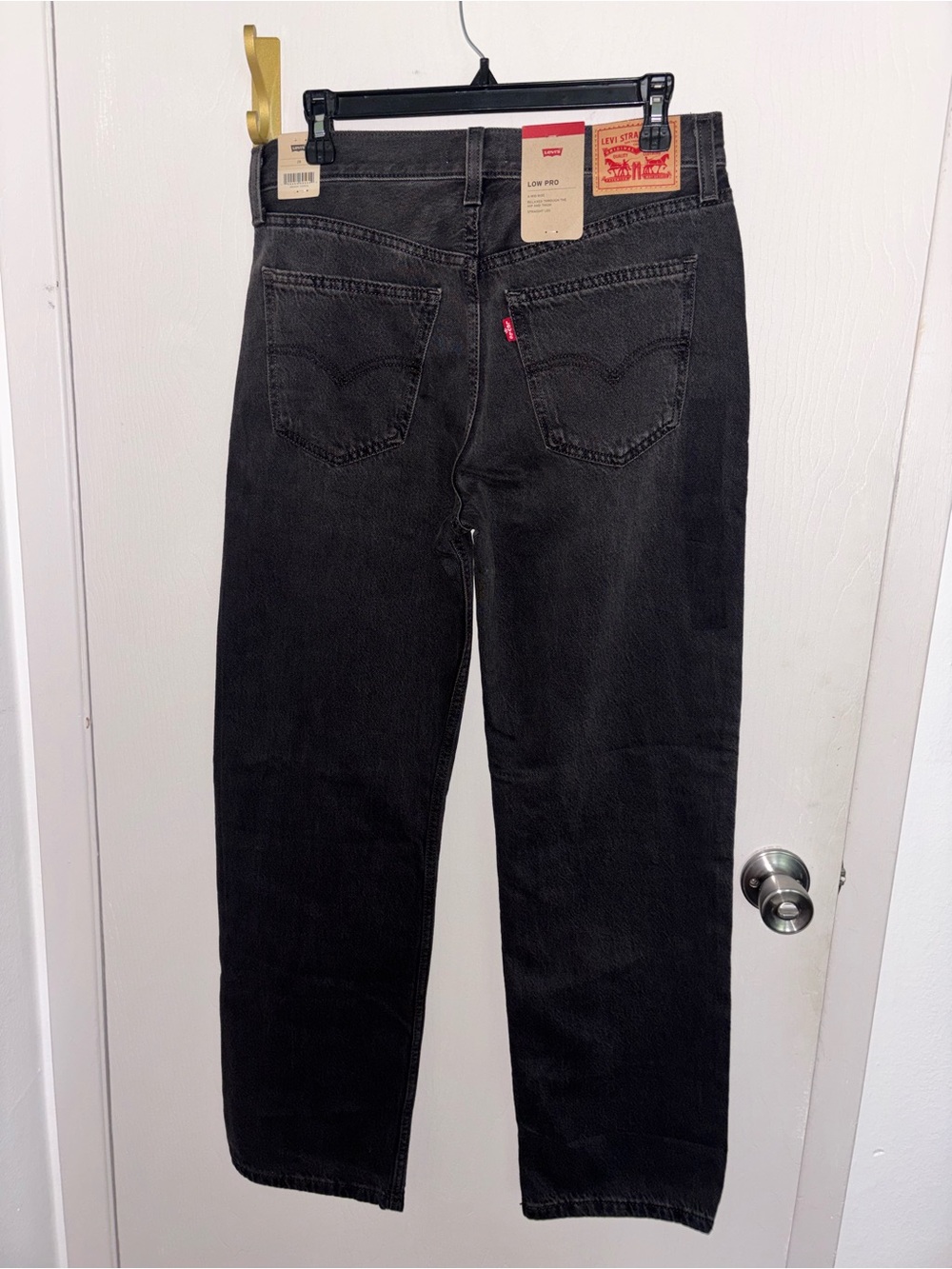 Levi's Black Mid Rise Straight Jeans